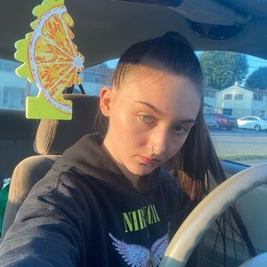 Meet your Posher, Faith